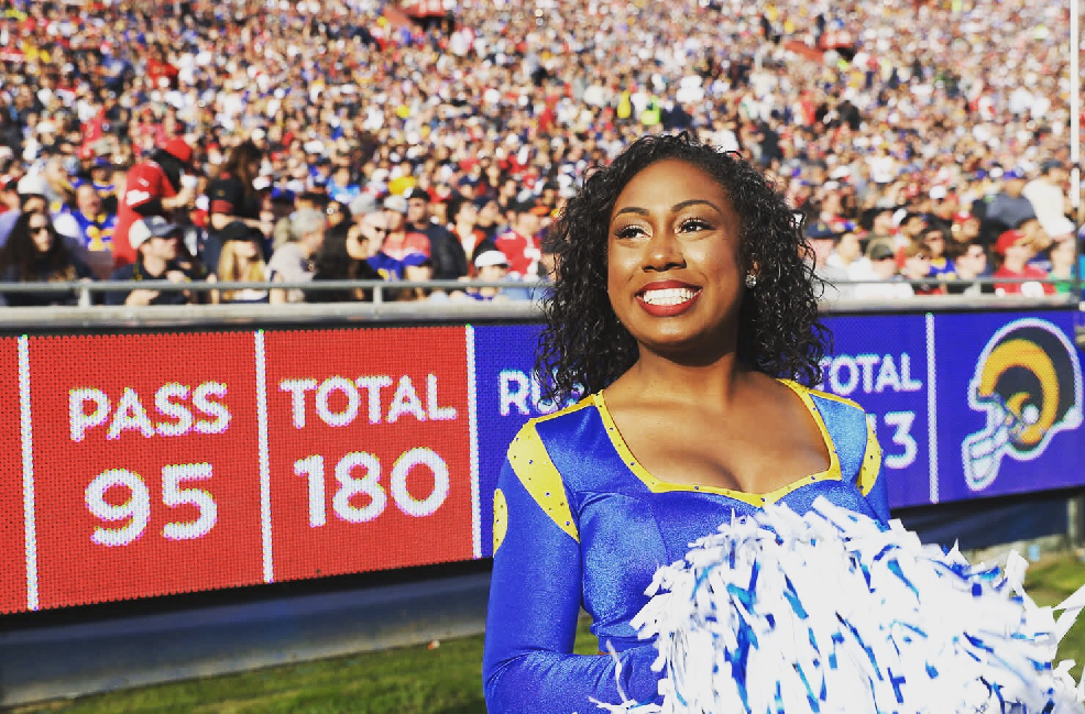 Male cheerleaders make history at Super Bowl